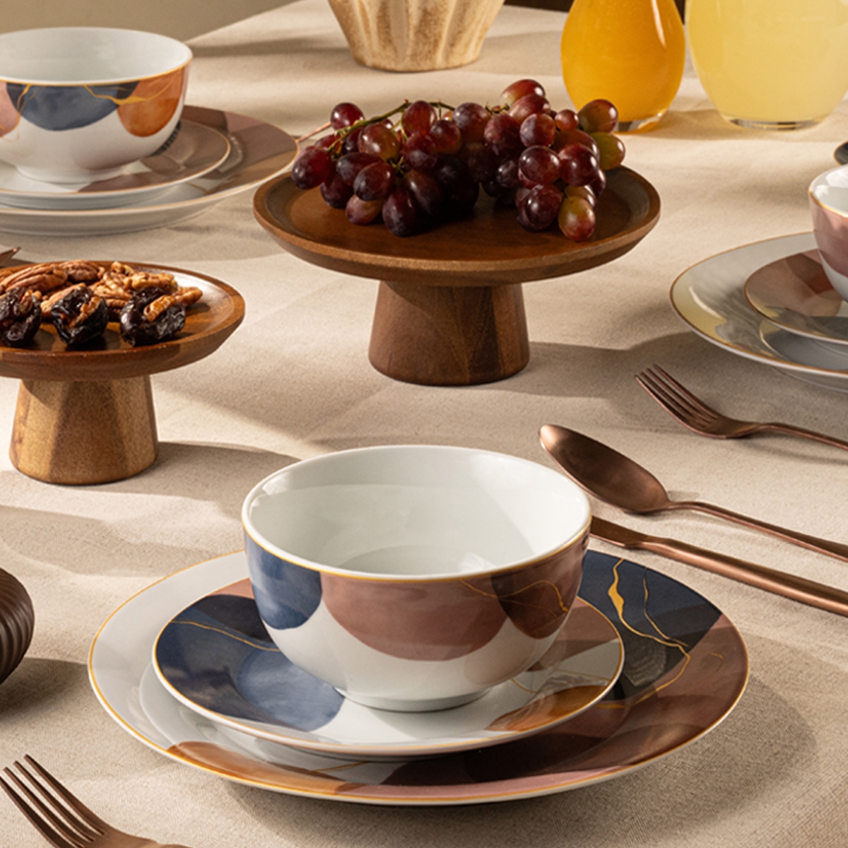 Buy New abstract porcelain dinner set 36pcs in Kuwait