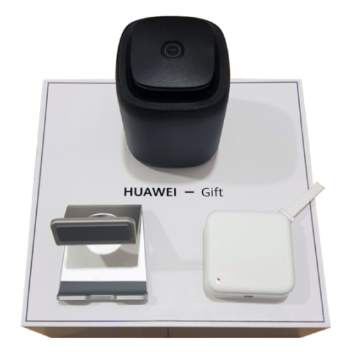 

Huawei bluetooth speaker+ usb charging cable + phone stand gift box