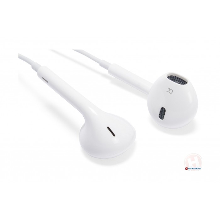 Apple Earpods with Remote and Microphone - White | Xcite Alghanim