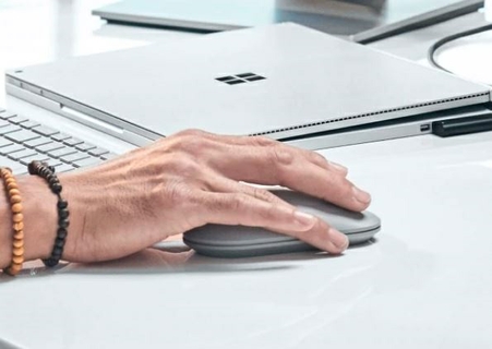 Complements your Surface