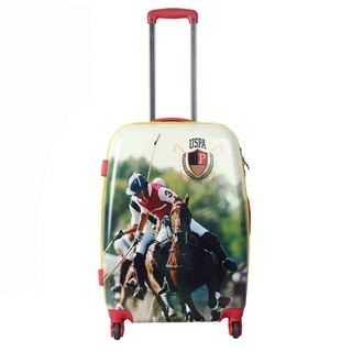 You Should Prefer Hard Luggage While Travelling