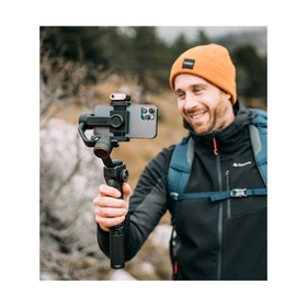 AI Tracker with Adjustable Fill Light