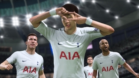 Powered by Football, EA SPORTS FIFA 22 moves the game forwards with next-gen HyperMotion gameplay technology.