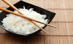 Cook Delicious Non-Sticky Rice and Keep Warm Function