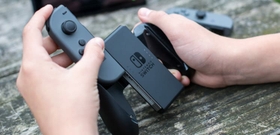 This is Joy‑Con (Controller)