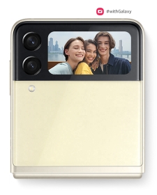 The Cover Screen has selfies covered
