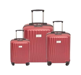 You Should Prefer Hard Luggage While Travelling