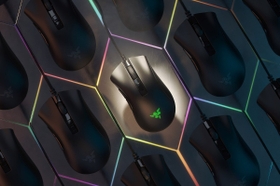 THE WORLD’S BEST GAMING MOUSE. NOW MINI.