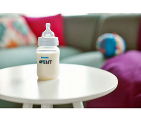 Wide neck bottle with rounded corner for easy cleaning