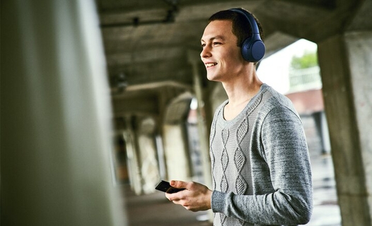 Built-in Mic For Hands-free Calls